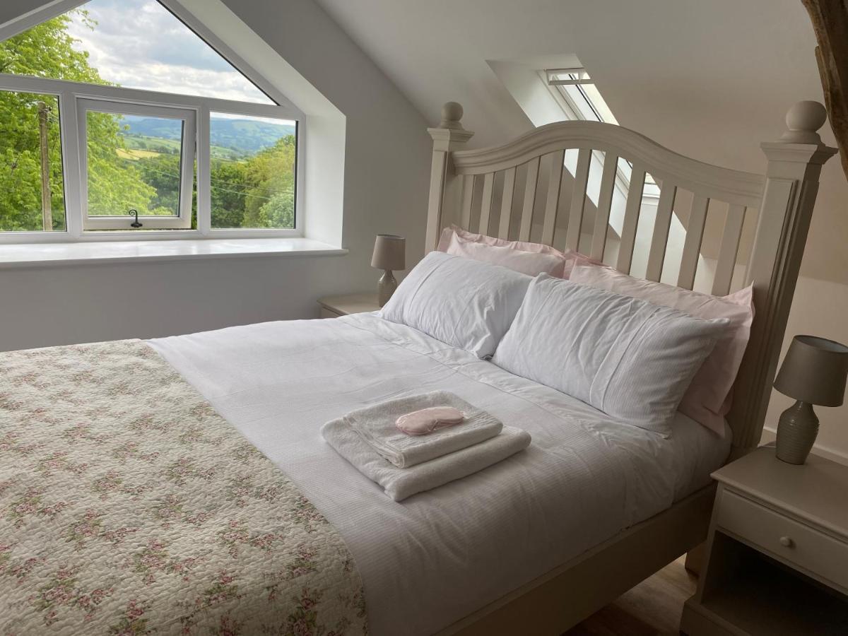 Pippin Lodge Llanwrda Esterno foto